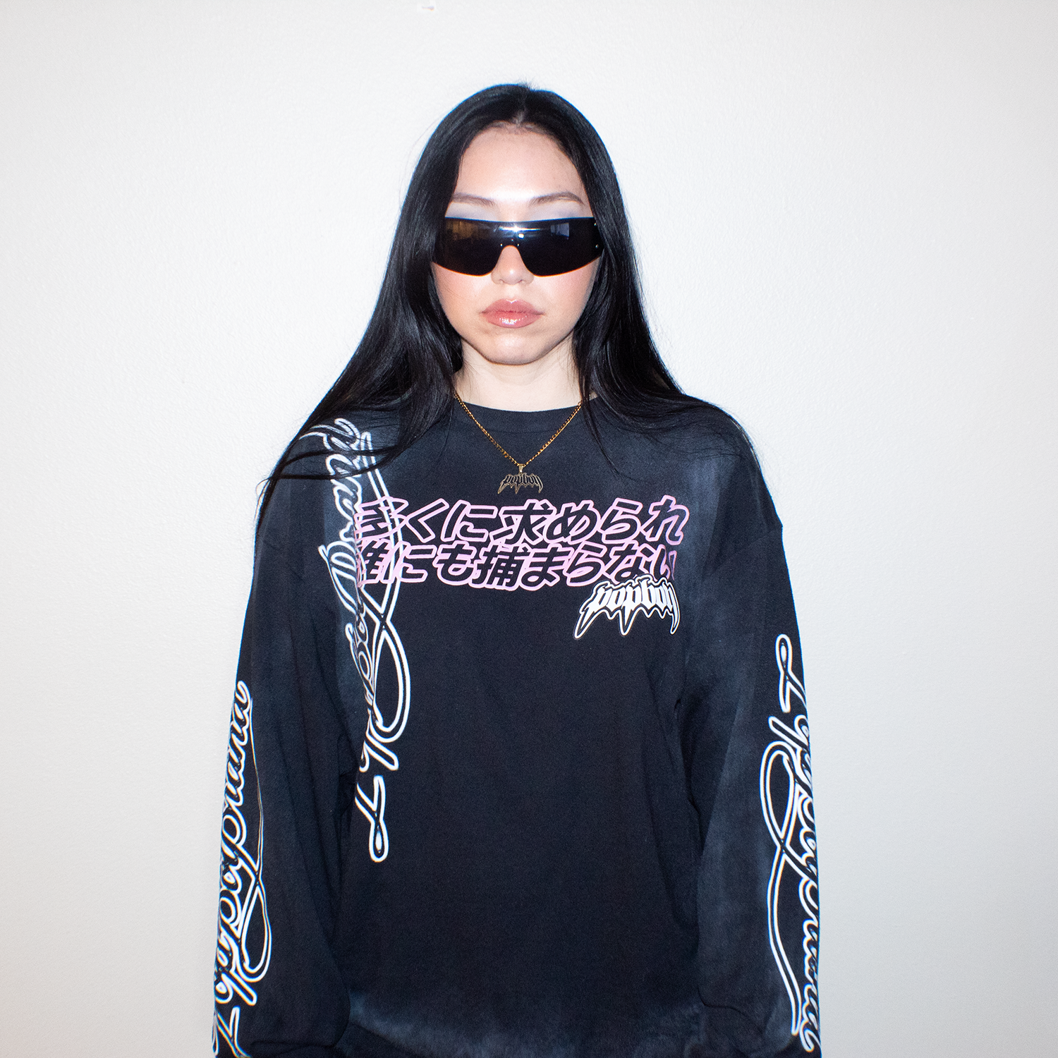 WANTED BY MANY BLACK  LONG SLEEVE